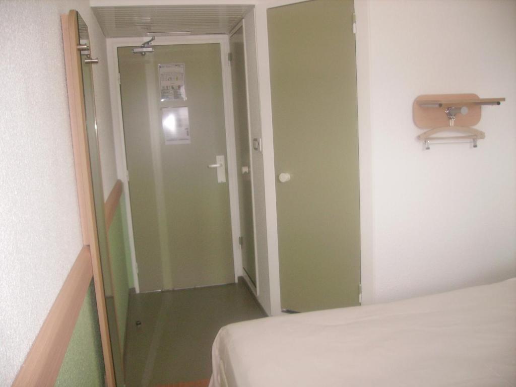 Ibis Budget Remiremont Δωμάτιο φωτογραφία